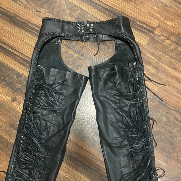 Vintage UNIK Genuine Leather Braided Roses Fringe Riding Chaps - Picture 8 of 10